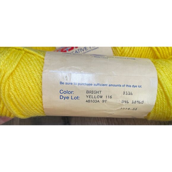 VTG Creslan Yarn Acrylic Fiber 4-ply‎ Worsted Bright Yellow D116 Lot of 8 Skeins - Picture 3 of 5